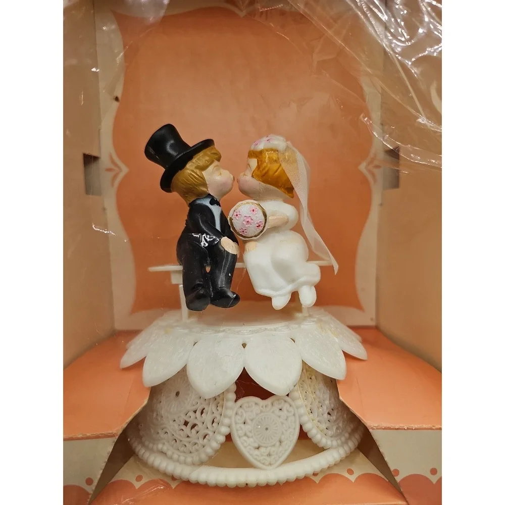 Vintage Wilton Wedding Cake Topper 1950s Bride & Groom with Flowers New MCM